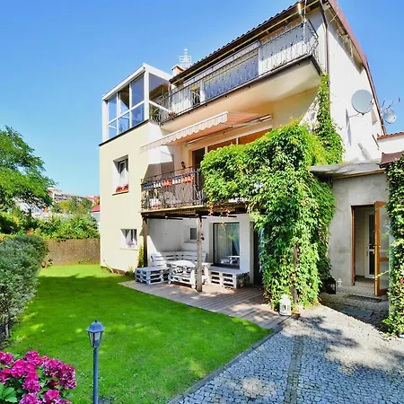 公寓 Large With Sauna *