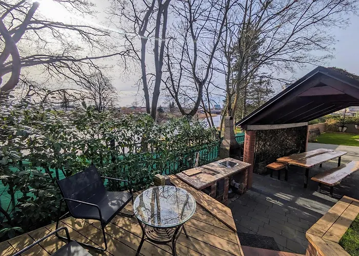 Lägenhet Large With Sauna Kołobrzeg